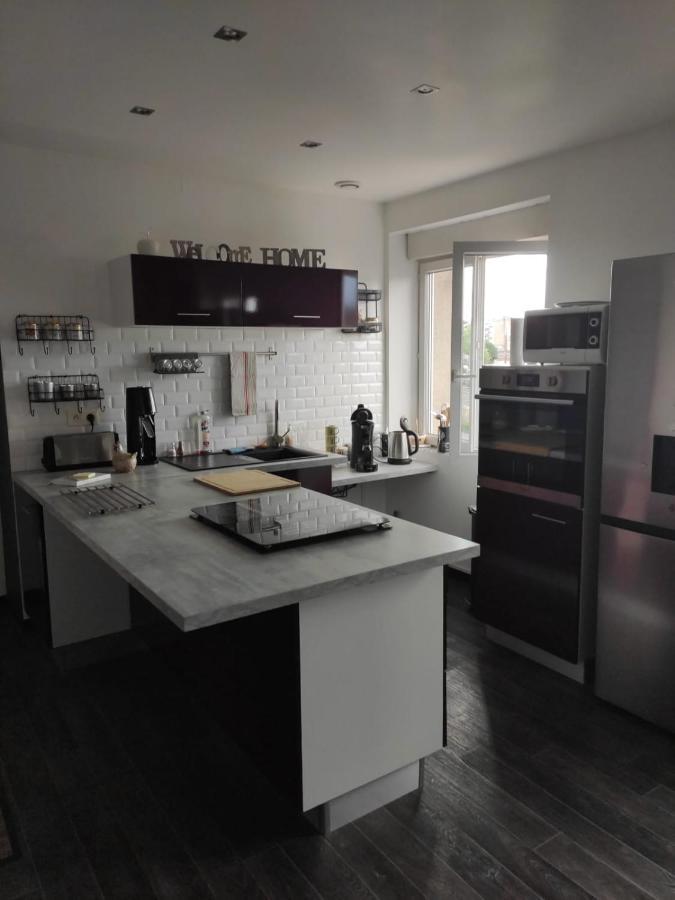Appartement Cosy Centre-Ville Wifi Parking Charleville-Mézières Eksteriør bilde