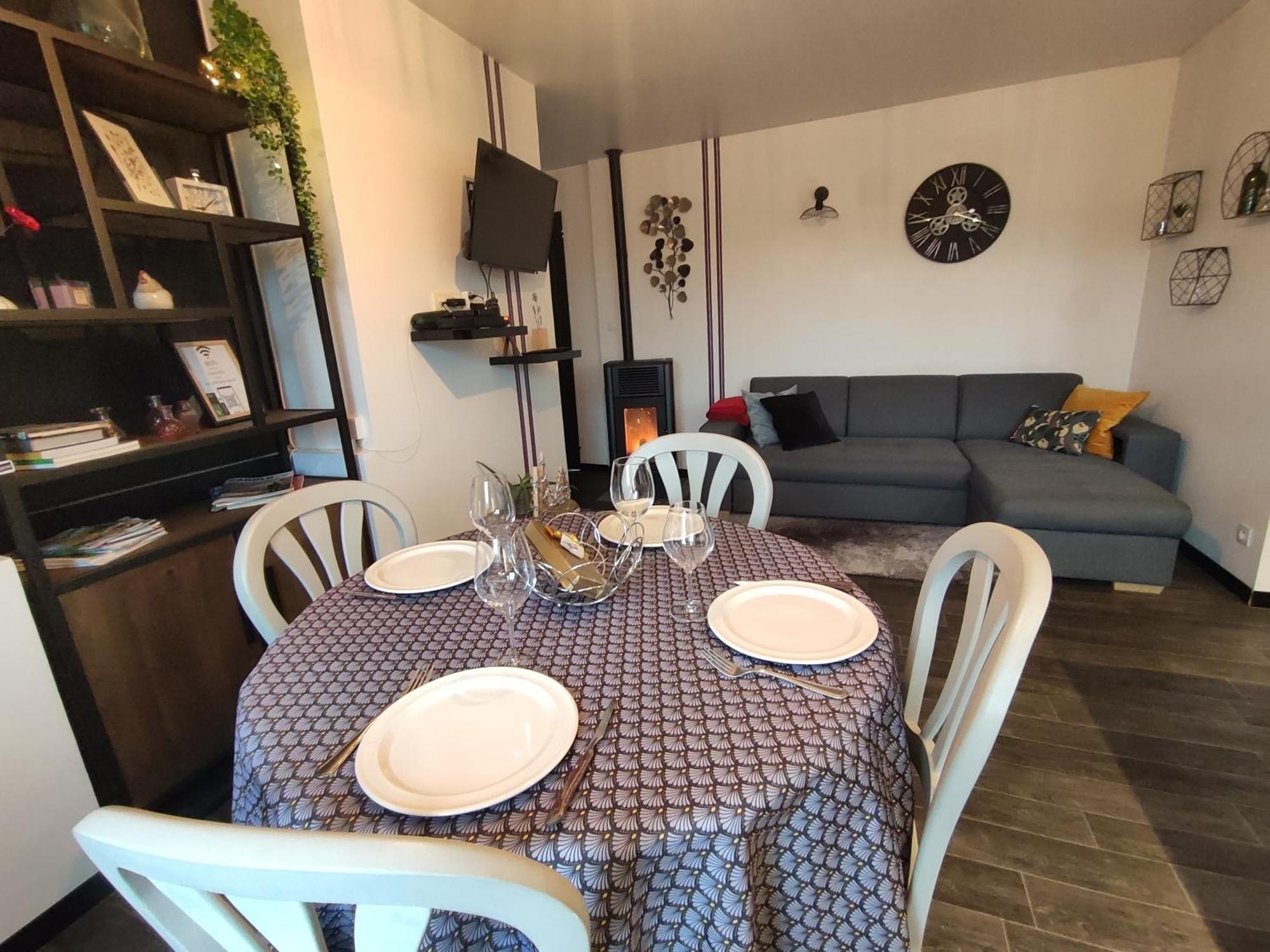 Appartement Cosy Centre-Ville Wifi Parking Charleville-Mézières Eksteriør bilde